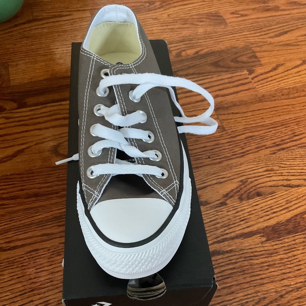Grey size 7 Converse